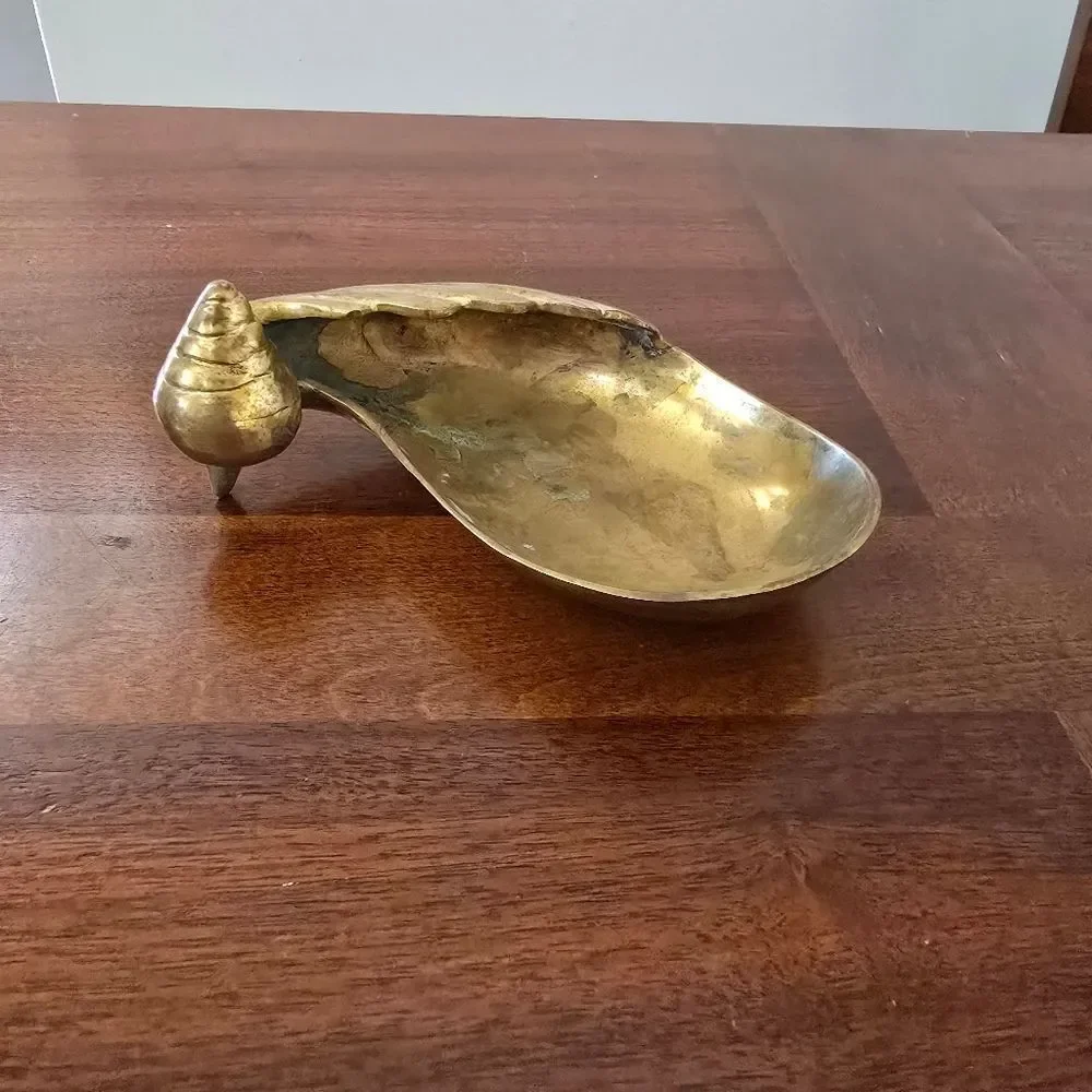 Vintage Solid Brass Footed‎ Winged Shell Catch-all